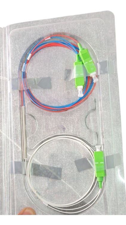 Splitter 1x2  SC/APC steel tube 0.9mm 1M ---- 30/70