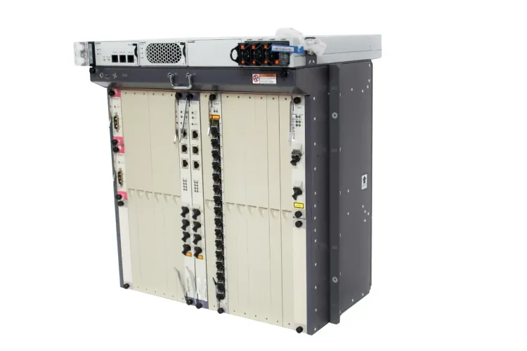 Vista adicional de OLT HUAWEI MA5680T - 2xSCUN2 -1xX2CS - 2xPRTE + 2x10Guplink