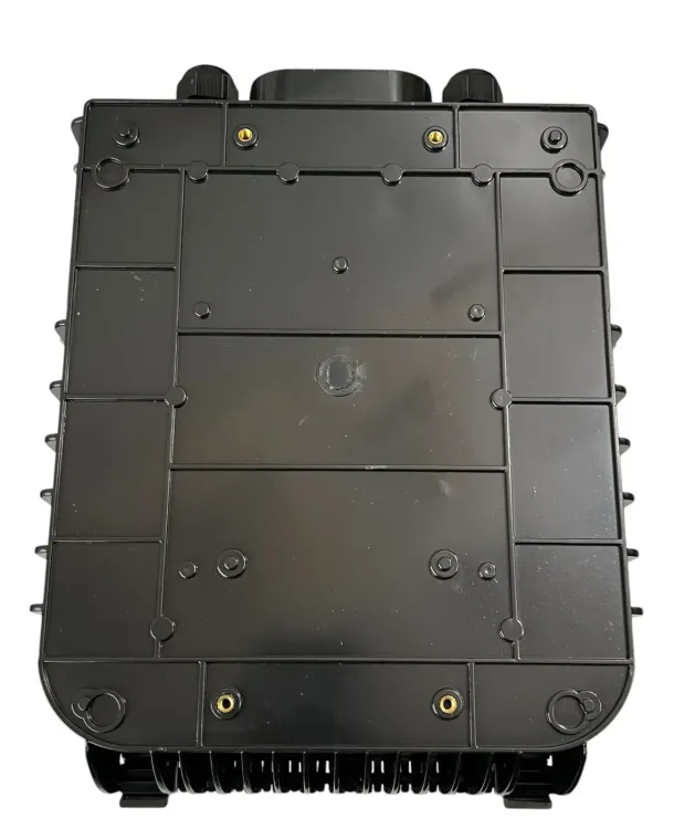 Vista adicional de NAP 16 CUADRADA  PUERTA VERTICAL CON PUERTOS REDONDO - 1X8 SPLITTER + ADAPTADORES APC