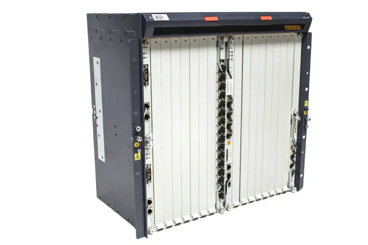 Vista adicional de ZTE C300 (CHASIS) 10G DC OLT Control Board: SCXN*1 Uplink Board: HUVQ*1 Power Board: PRWH*2