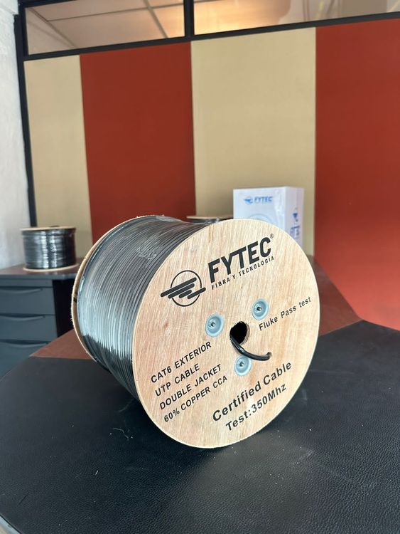 Vista adicional de FYTEC - UTP Cable Cat6 Doble Chaqueta CCA Outdoor(305m/roll) NEGRO - 60% Cobre - 23AWG - 60a80m Fluke Test