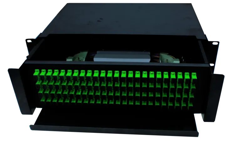 Vista adicional de ODF 96 CORES CON SC/APC PIGTAIL Y adaptadores, 4U, 4X24 BANDEJAS