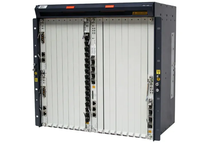 Vista adicional de ZTE C300 (CHASIS) 10G DC OLT Control Board: SCXN*1 Uplink Board: HUVQ*1 Power Board: PRWH*2